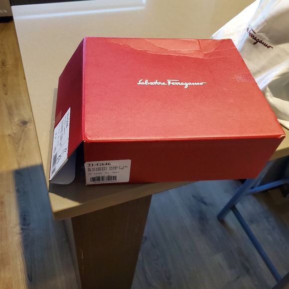 SOLD Salvatore FERRAGAMO bag - Picture 6 of 7